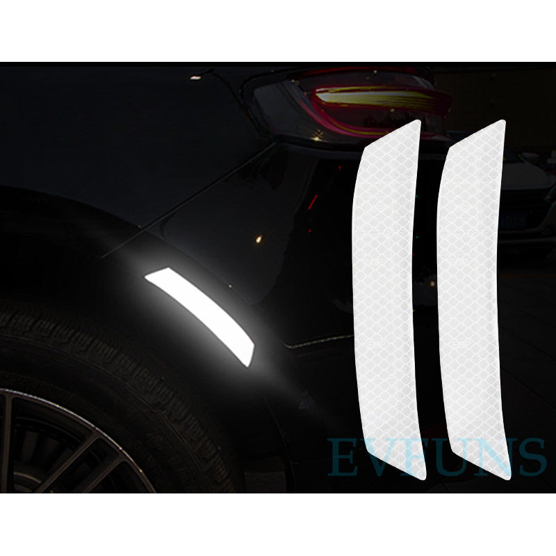 Car Wheel Arch Reflective Strips – Night Safety Warning Stickers (Glow-in-the-Dark) Silver white (set of 2 pieces)